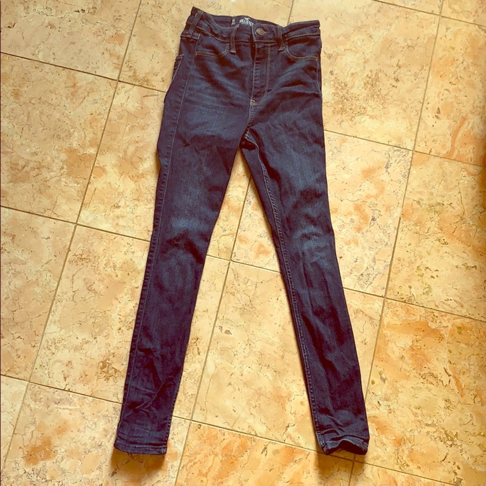 High Rise Hollister Dark Wash Jeans